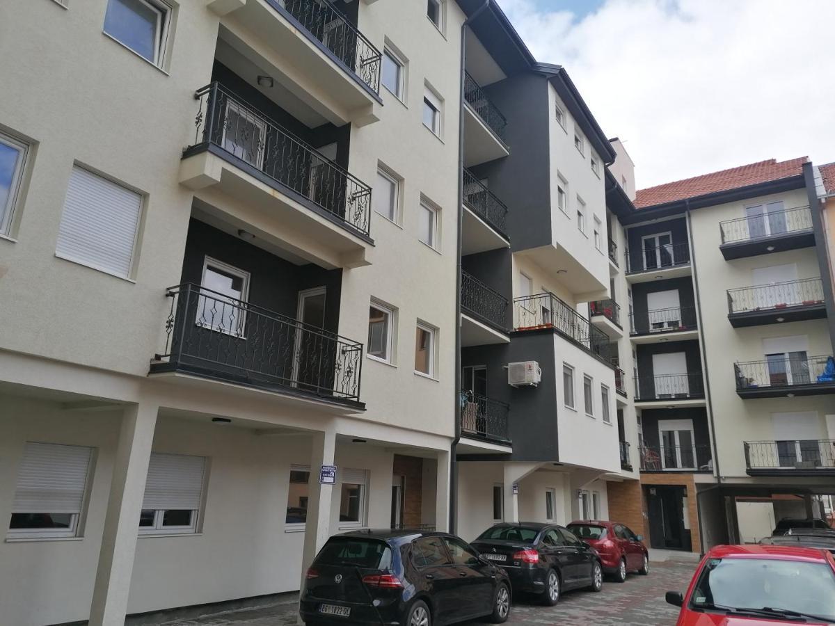 Nenadovic Apartman Obrenovac  Exterior foto